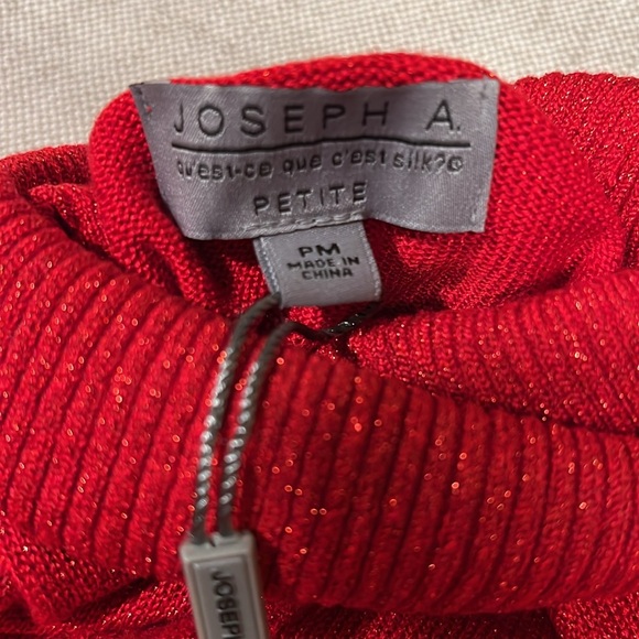 Holiday season sweater - Picture 10 of 13